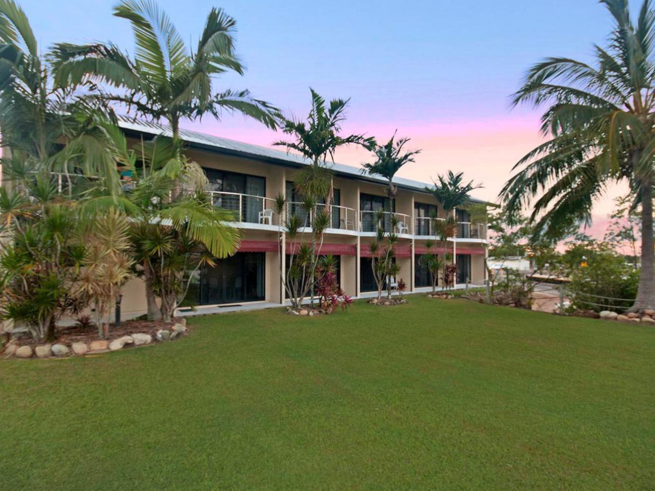 Hinchinbrook Marine Cove Resort Lucinda Eksteriør bilde