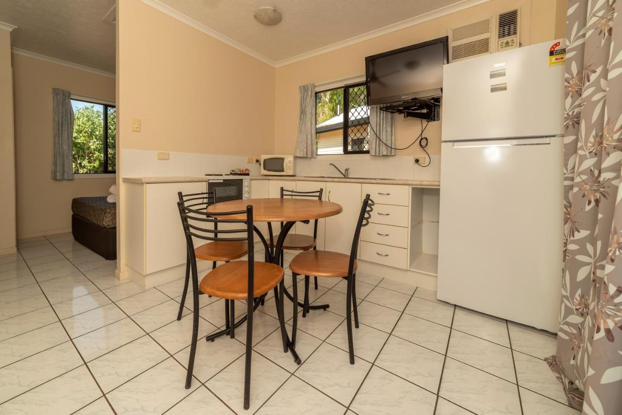 Hinchinbrook Marine Cove Resort Lucinda Eksteriør bilde